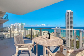 Wrap Around Balcony - Insane Views - Amazing Pools